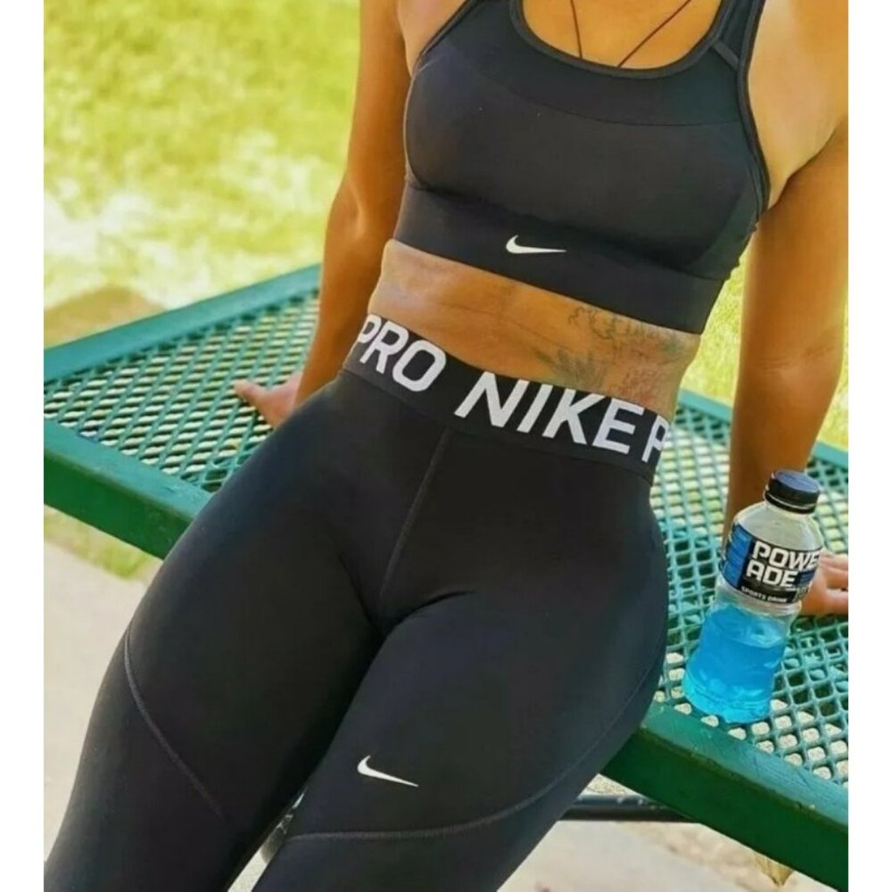 SIZE XXL WOMEN'S NIKE PRO Leggings / RUNNING SPORTSWEAR TRAINING AO9968-010